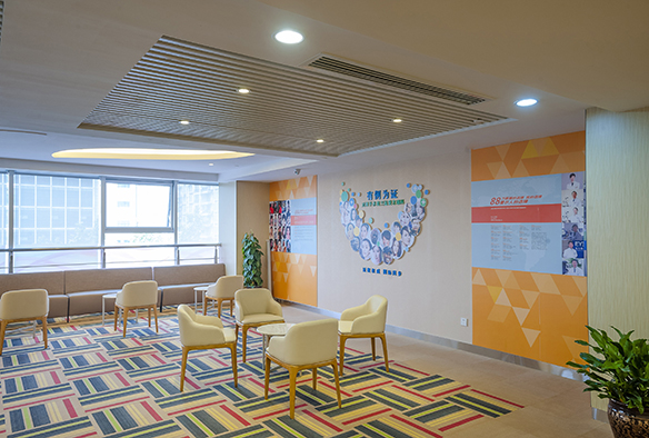 愛(ài)爾眼科(kē)醫(yī)院環境